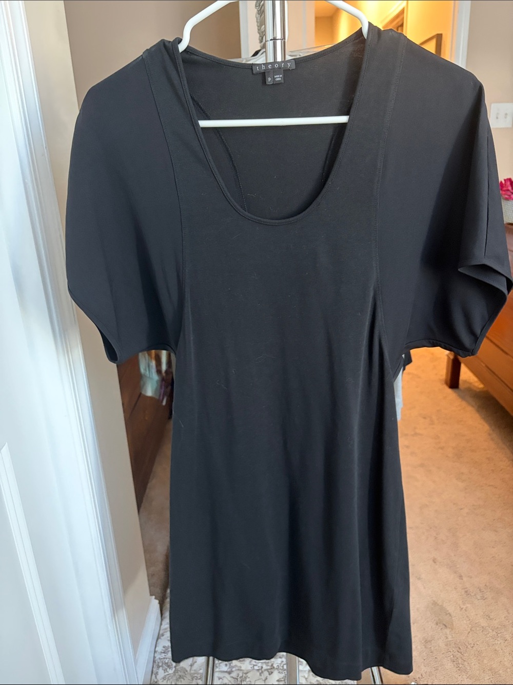 Theory Black Scoop Neck Short Sleeve Tee